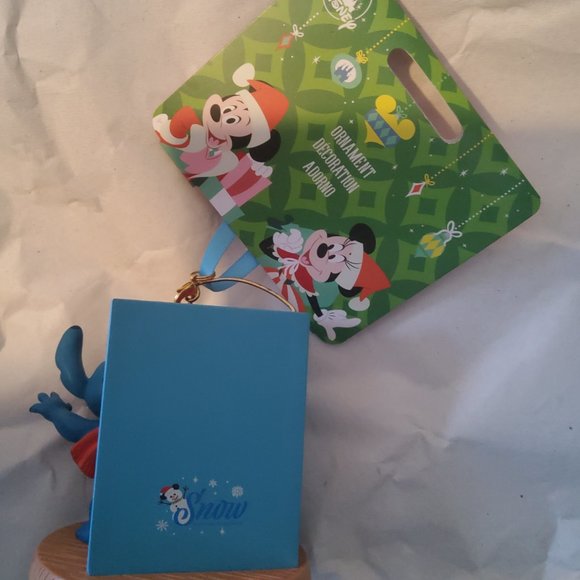 Disney  Stitch  book  ornament 2023  NWT - Picture 3 of 4